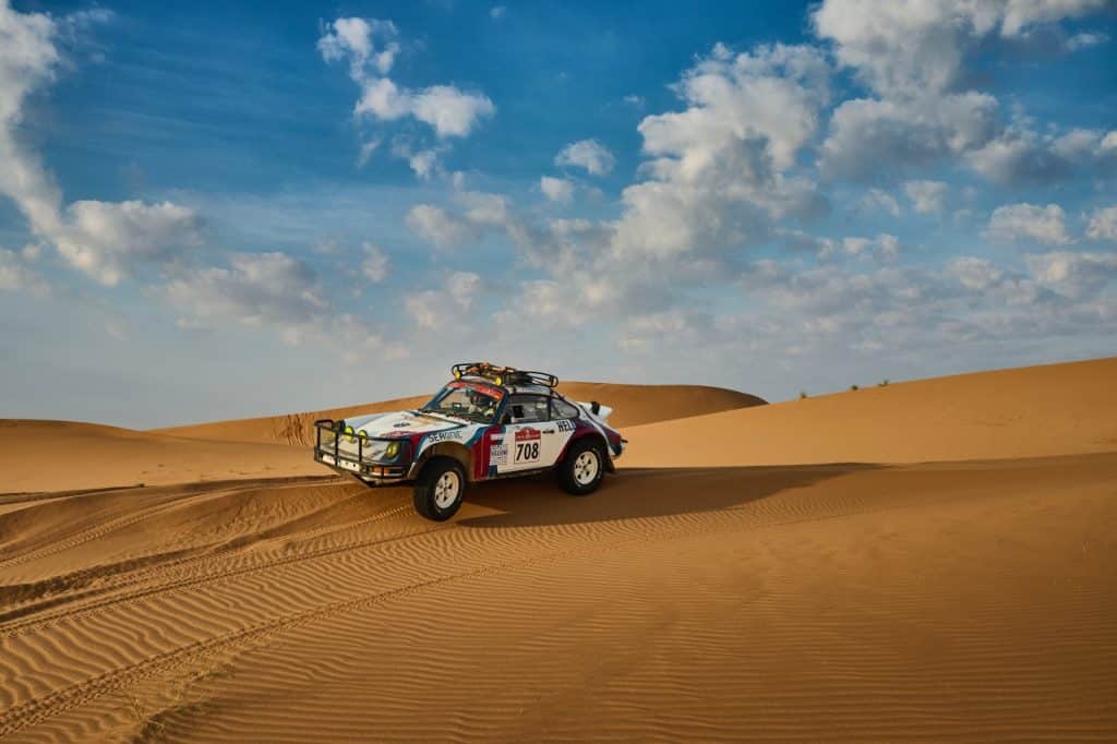 Sand Driving At The Dakar Classic